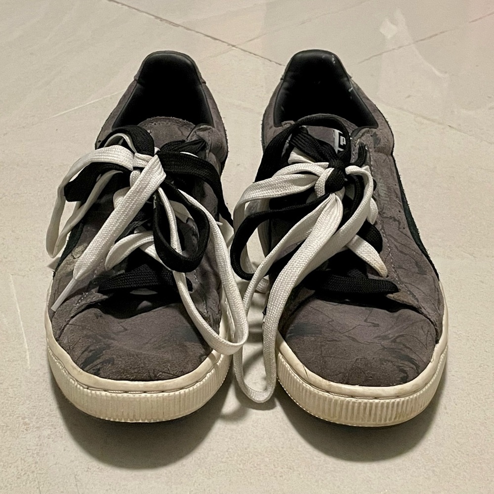 Men’s Grey & Black Puma Suede Brush Emboss Size 10